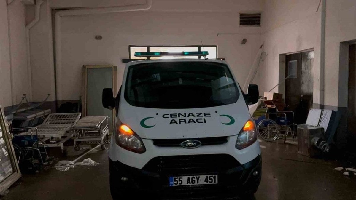 Brumath yangınında ölen 3 kardeş Rize'ye getirildi