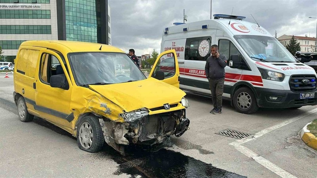Karaman'da trafik kazası: 2 yaralı