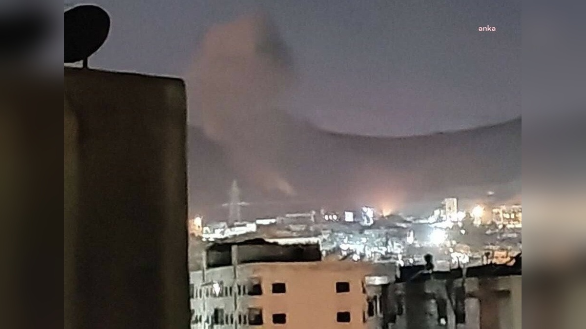 İsrail, Suriye'nin çeşitli bölgelerine hava saldırıları düzenledi