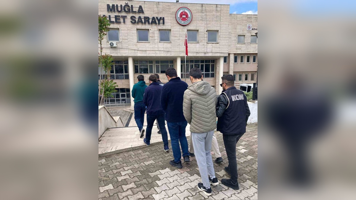 Muğla'da FETÖ operasyonu: 7 gözaltı, 2 tutuklama