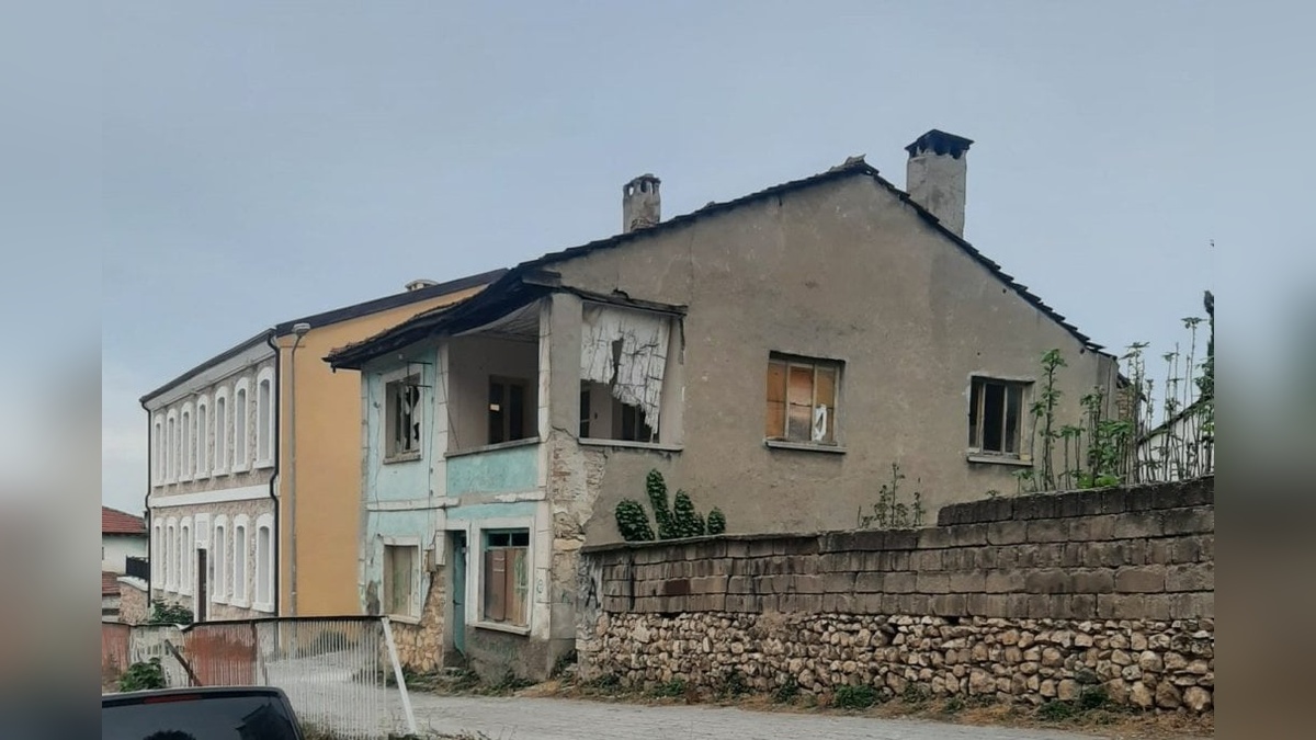 Metruk ev baskını: Polis ve zabıta yaralandı