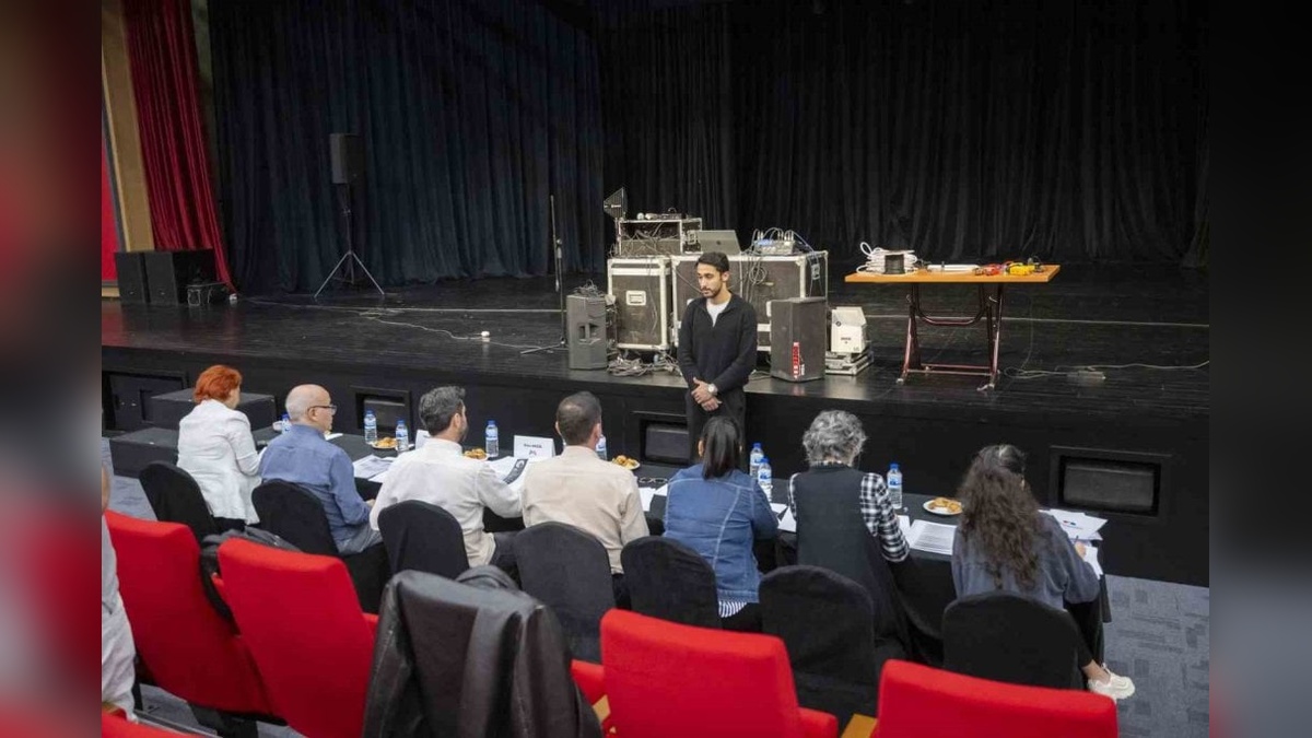 Mersin Büyükşehir Belediyesi 19 sanatçı ve teknik eleman aldı