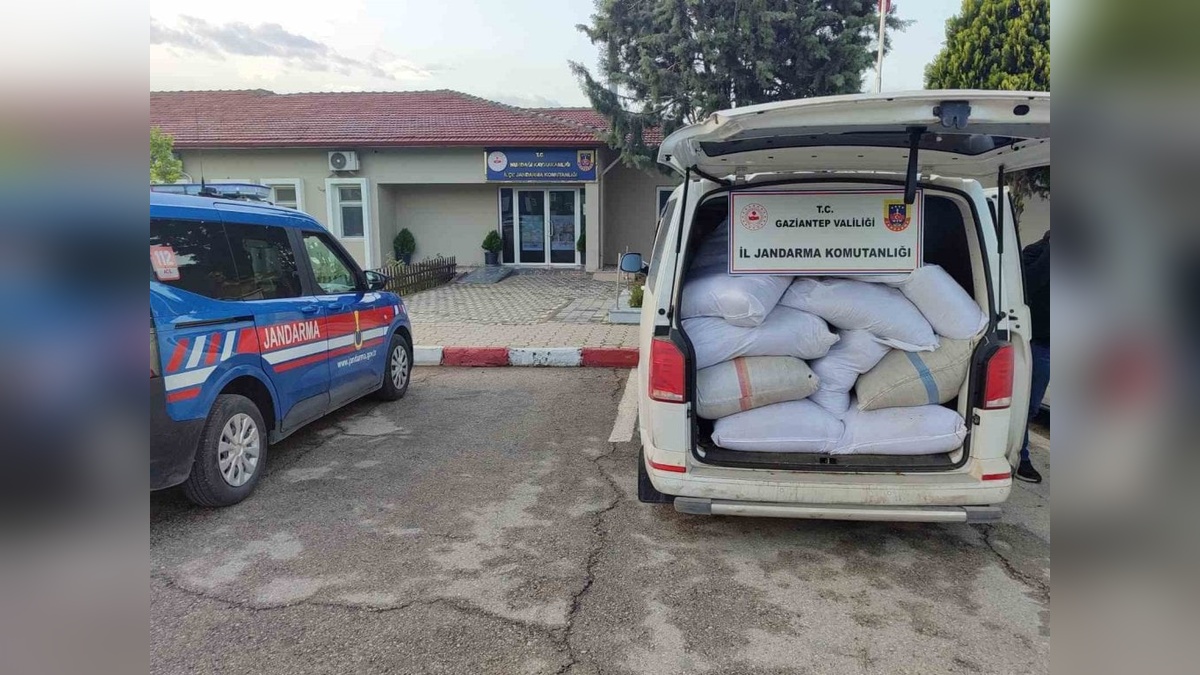 Gaziantep'te 1,7 Milyon TL Değerinde Kaçak Tütün Ele Geçirildi