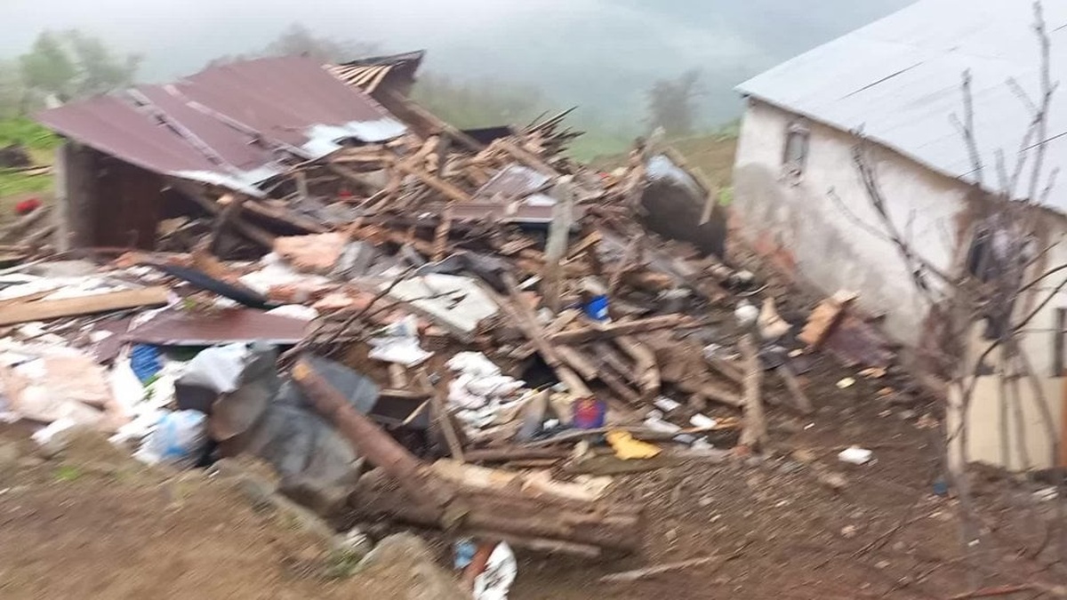 Canik'te heyelan mağdurları devletten yardım bekliyor