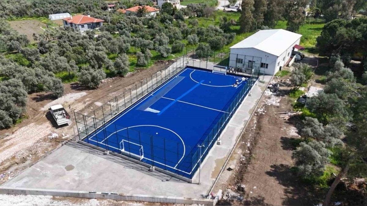 Bozüyük'te uluslararası standartlarda çim hokey sahası hizmete açıldı