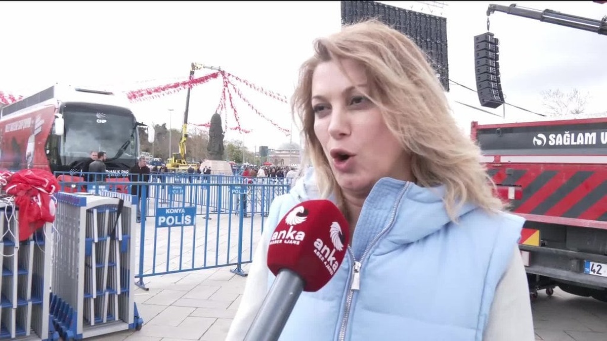 Konya'da 'Millet İradesine Sahip Çıkıyor' mitingi başladı