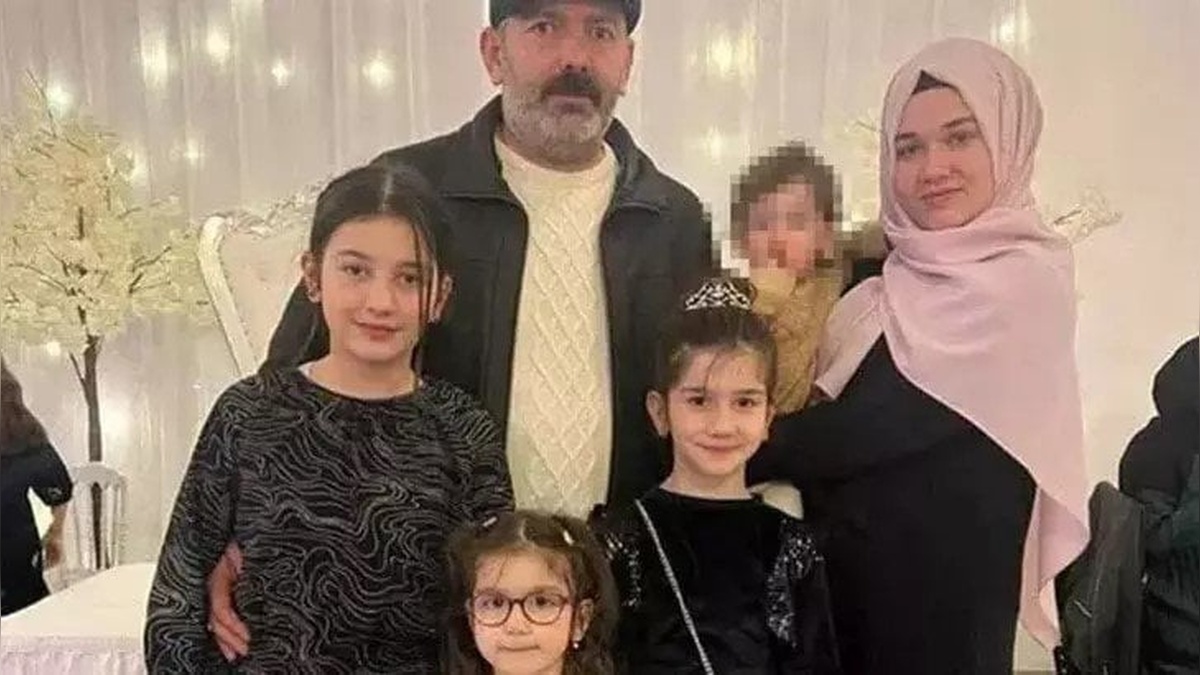 Strasbourg'daki yangında ölen 3 kardeş Rize'de toprağa verildi