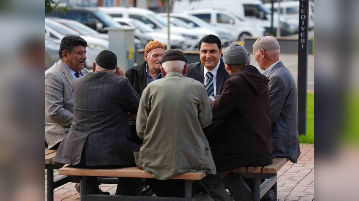 Umut Mahallesi'ne yeni park, otopark ve ikram evi kazandırıldı