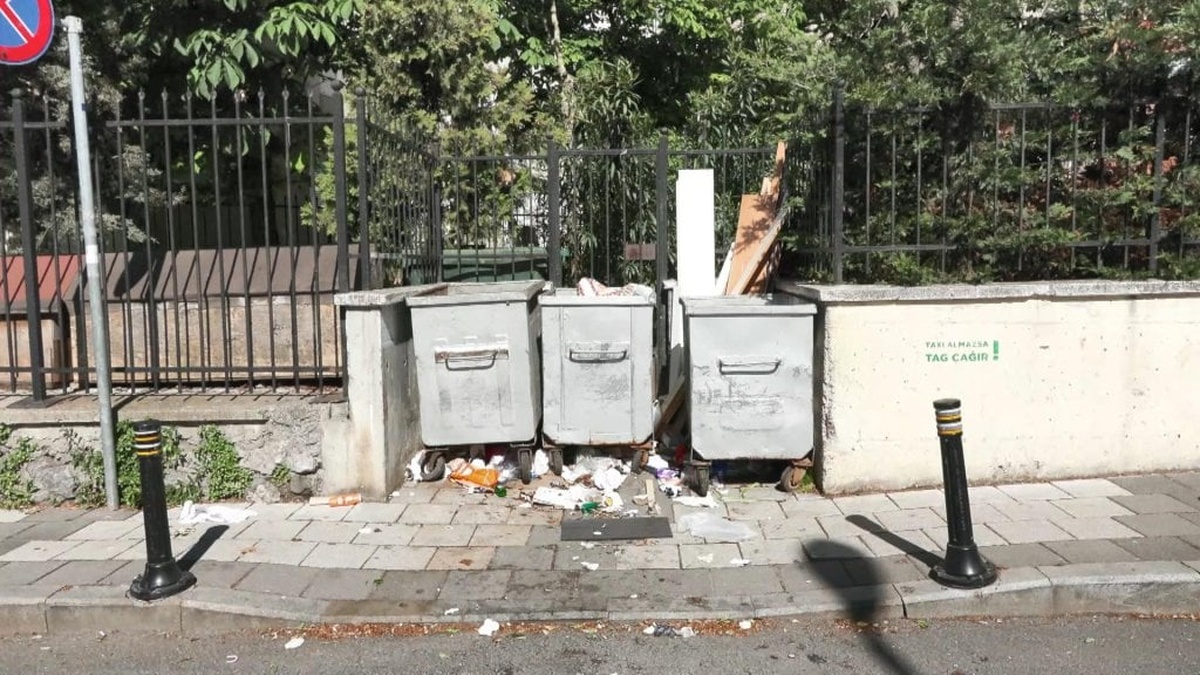 Beşiktaş'ta çöp toplama sorunu: Sokaklar çöp yığınına döndü