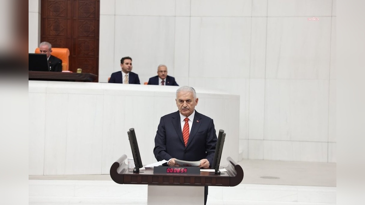 Binali Yıldırım'dan Sırrı Süreyya Önder için taziye mesajı