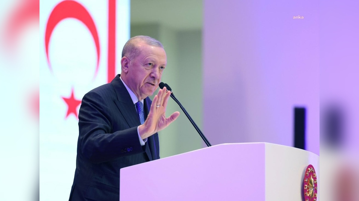 Erdoğan: Kıbrıs'ta iki devletli çözüm zamanı