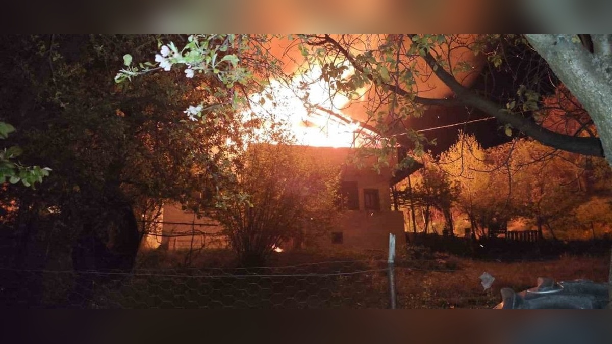 Göynük'te ahşap ev kül oldu