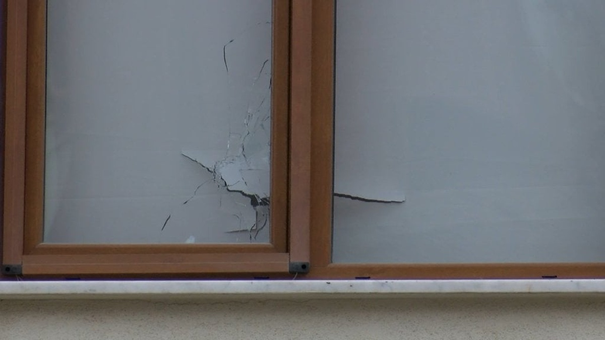 Çekmeköy'de aynı binaya ikinci silahlı saldırı