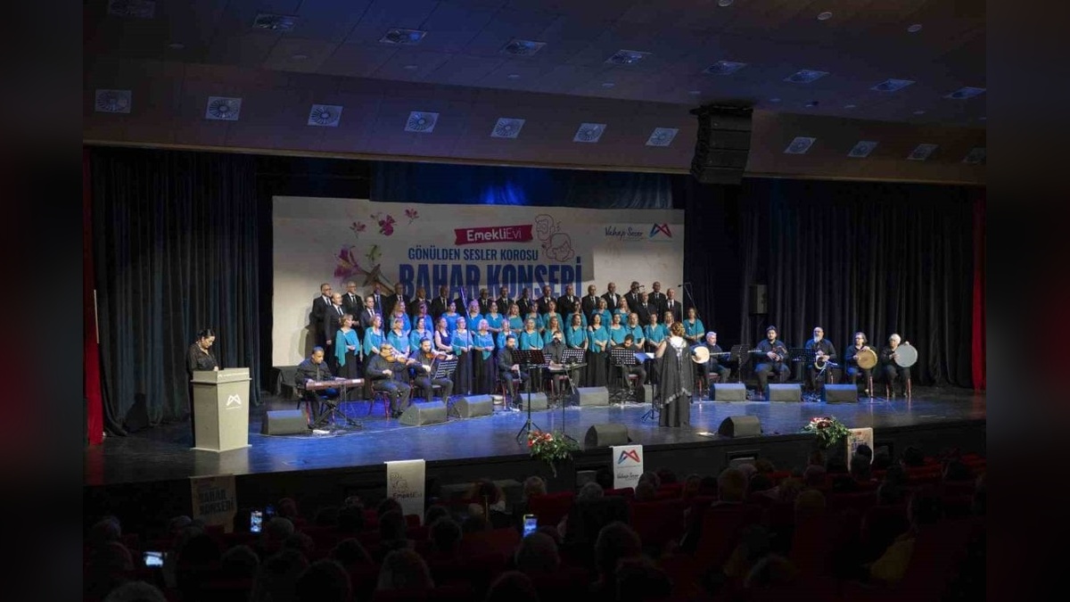 Gönülden Sesler Korosu'nun Bahar Konseri Büyük Beğeni Topladı