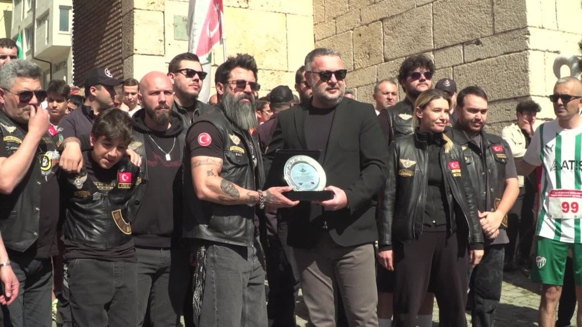 Uluslararası Osmangazi Tarihi Kent Koşusu ile Osman Gazi Anma Etkinlikleri Son Buldu