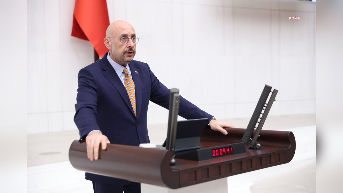 Poyraz: Özel'e ve Türkeş Taş'a yapılan saldırıları kınıyorum