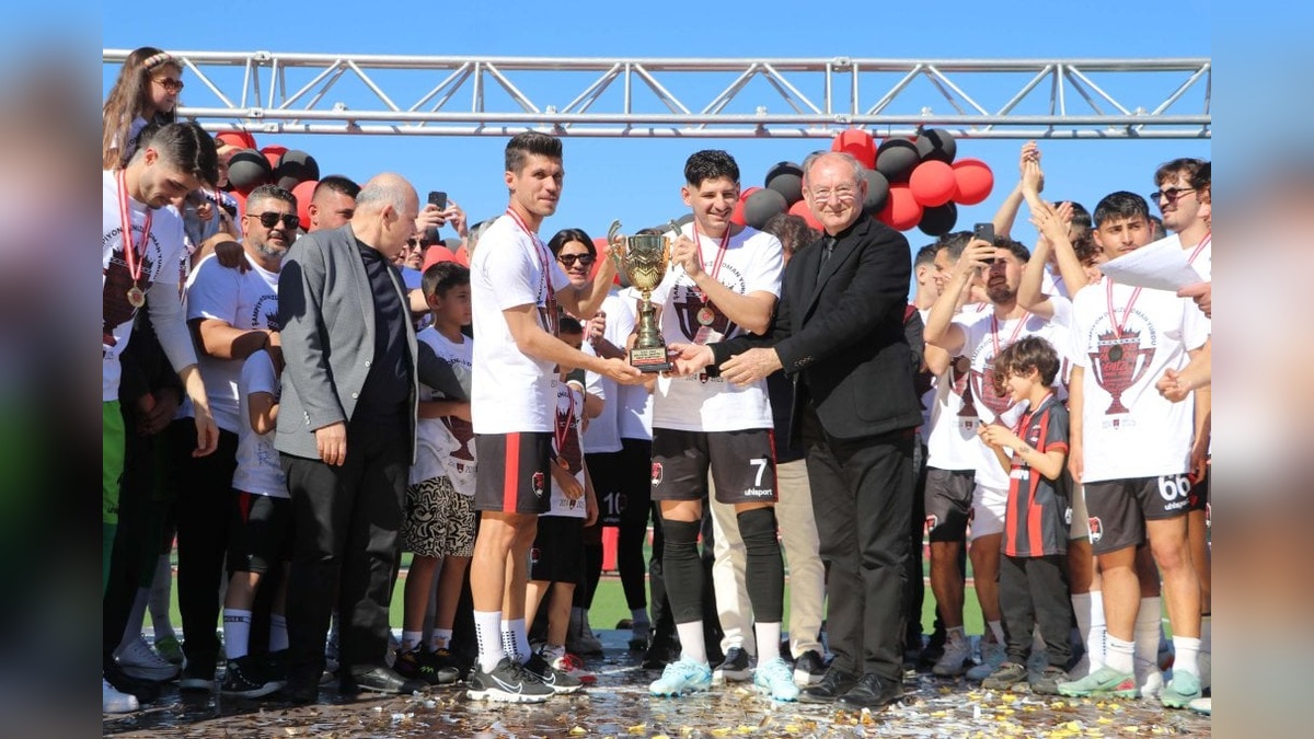 Denizli İdmanyurdu 3'üncü lige yükseldi