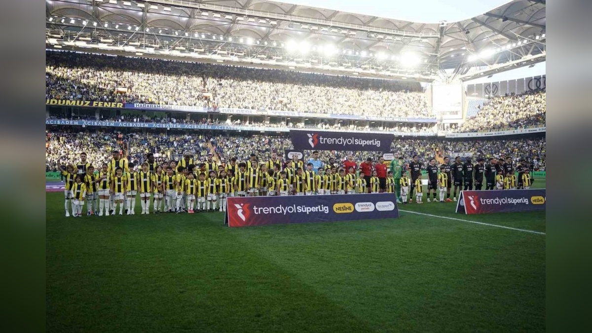 Fenerbahçe-Beşiktaş maçı başladı