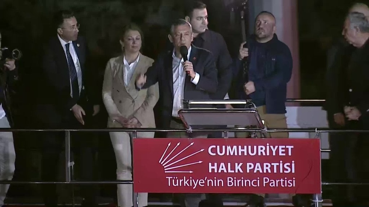 Özel'den Saldırıya Tepki: 'Geri Adım Atmayacağız'