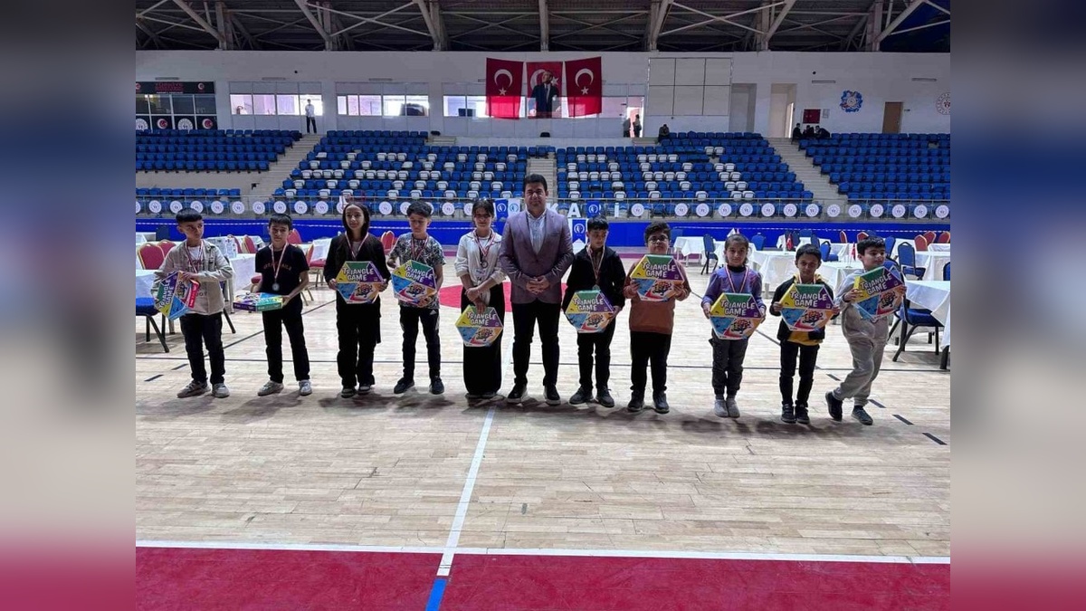 Hakkâri Akıl ve Zekâ Oyunları İl Finali Sona Erdi