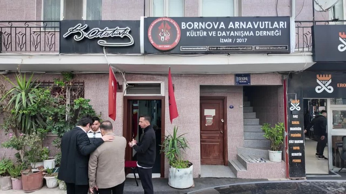 Eşki ve Yücel, Bornova Arnavutları Derneği'ni Ziyaret Etti