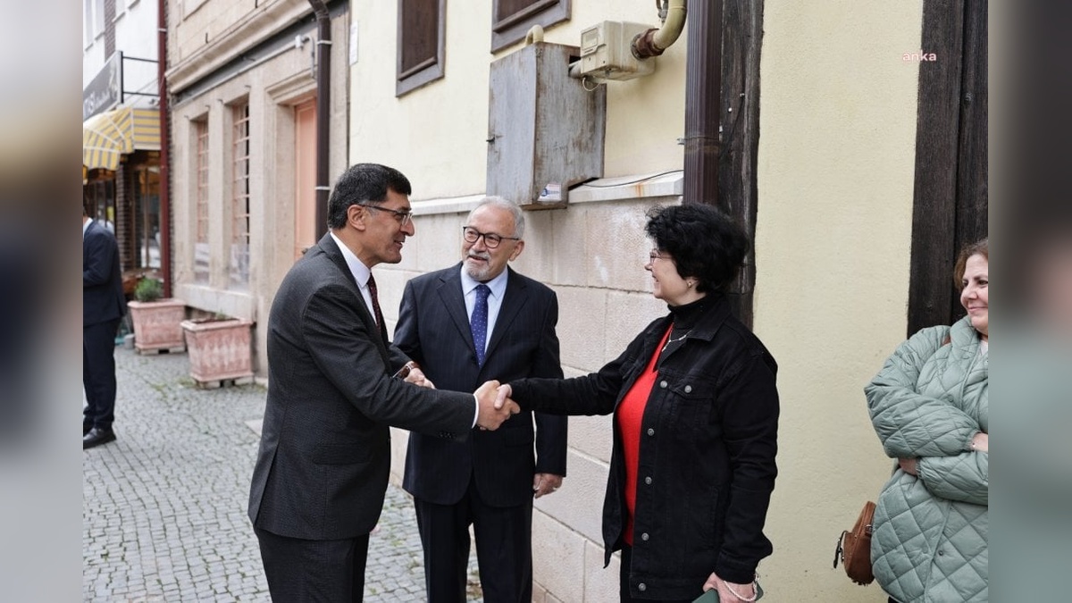 Kütahya Belediye Başkanı Kahveci, KÜSAD'ı Ziyaret Etti