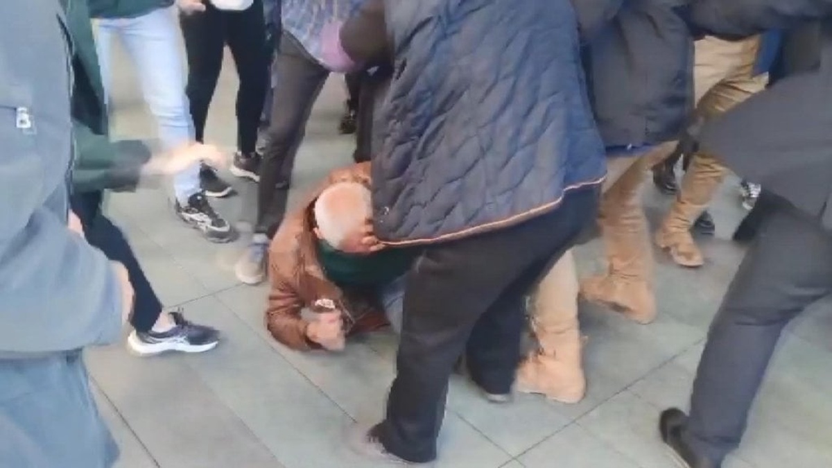 Özgür Özel'e Saldıran Tengioğlu'nun Gözaltı Süresi Uzatıldı