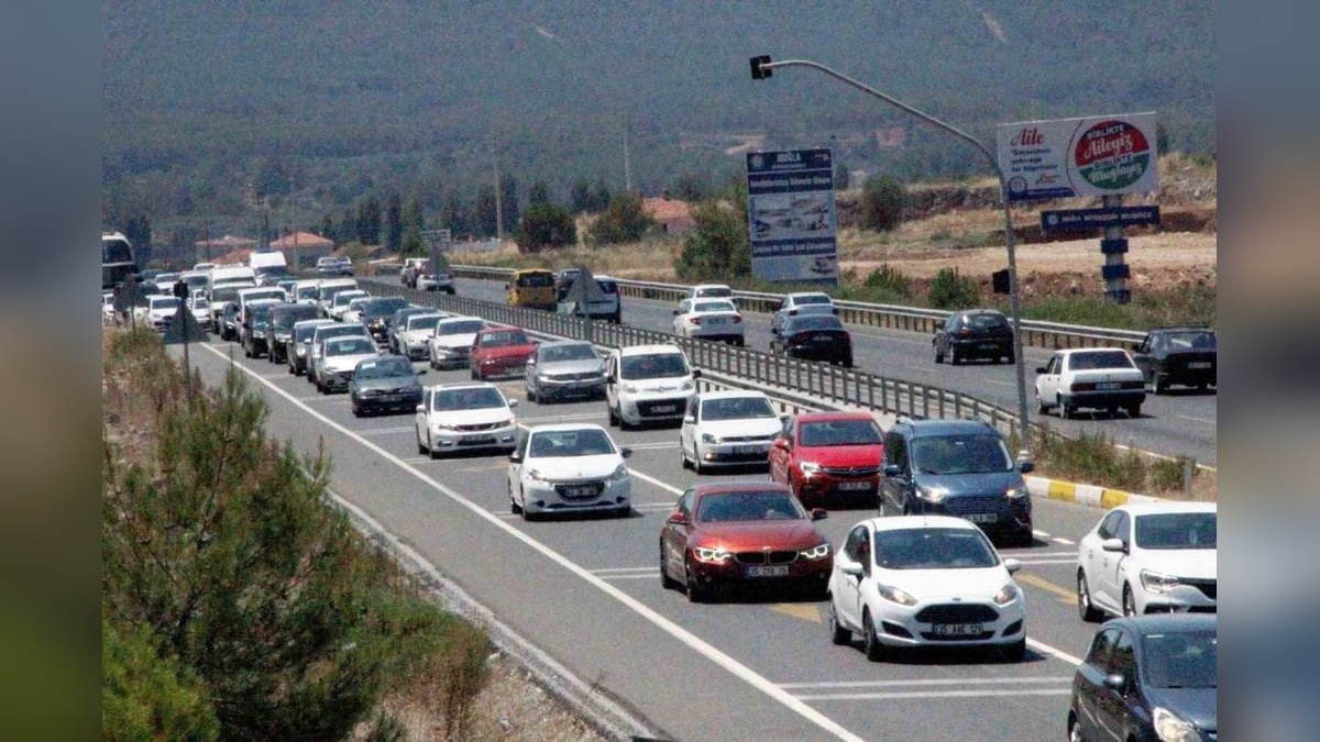 Muğla'da 727 Bin 632 Motorlu Araç Trafiğe Kayıtlı