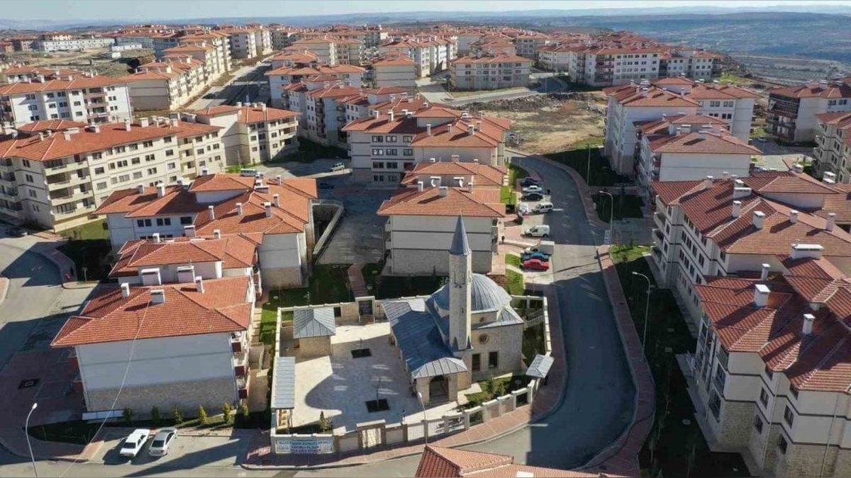 Gaziantep'te Binlerce Konutun Tapuları Sahiplerine Teslim Edildi, Yeni Etaplar İçin Başvurular Başlıyor