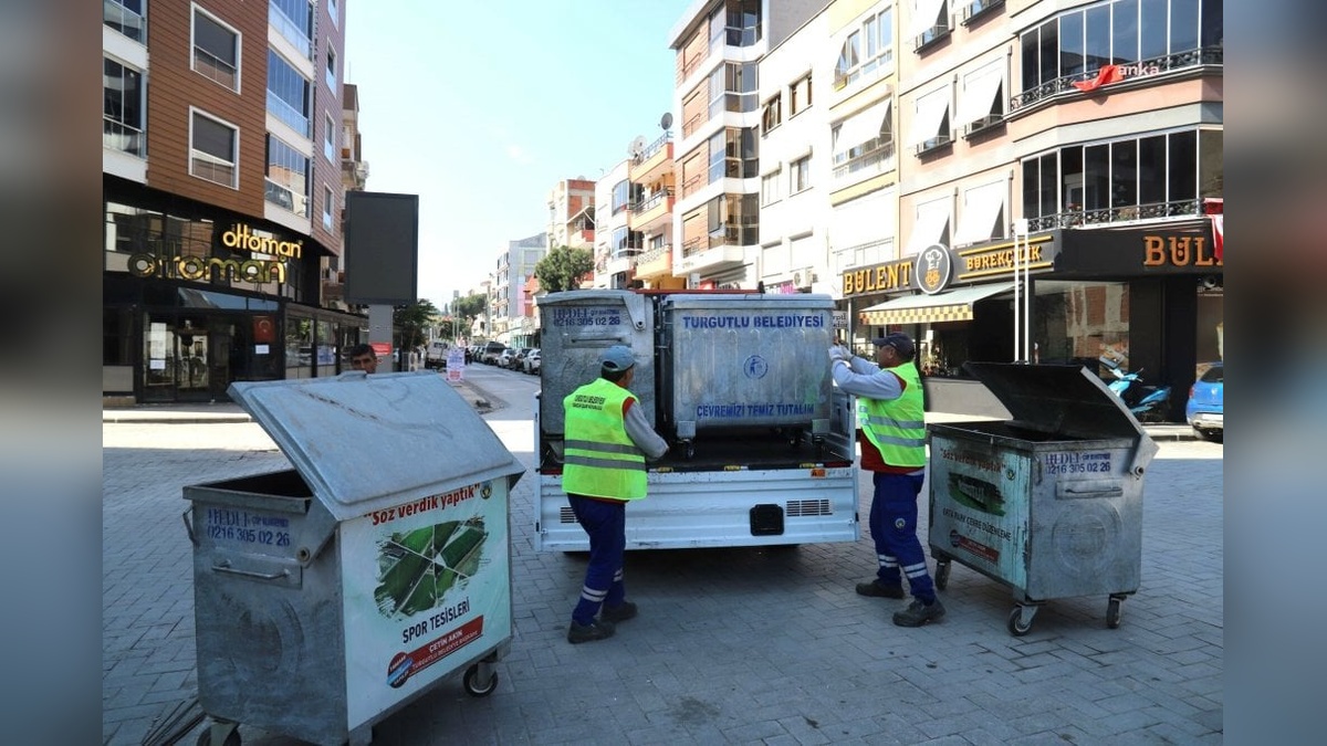 Turgutlu'da 200 Yeni Çöp Konteyneri ve Durak Temizliği