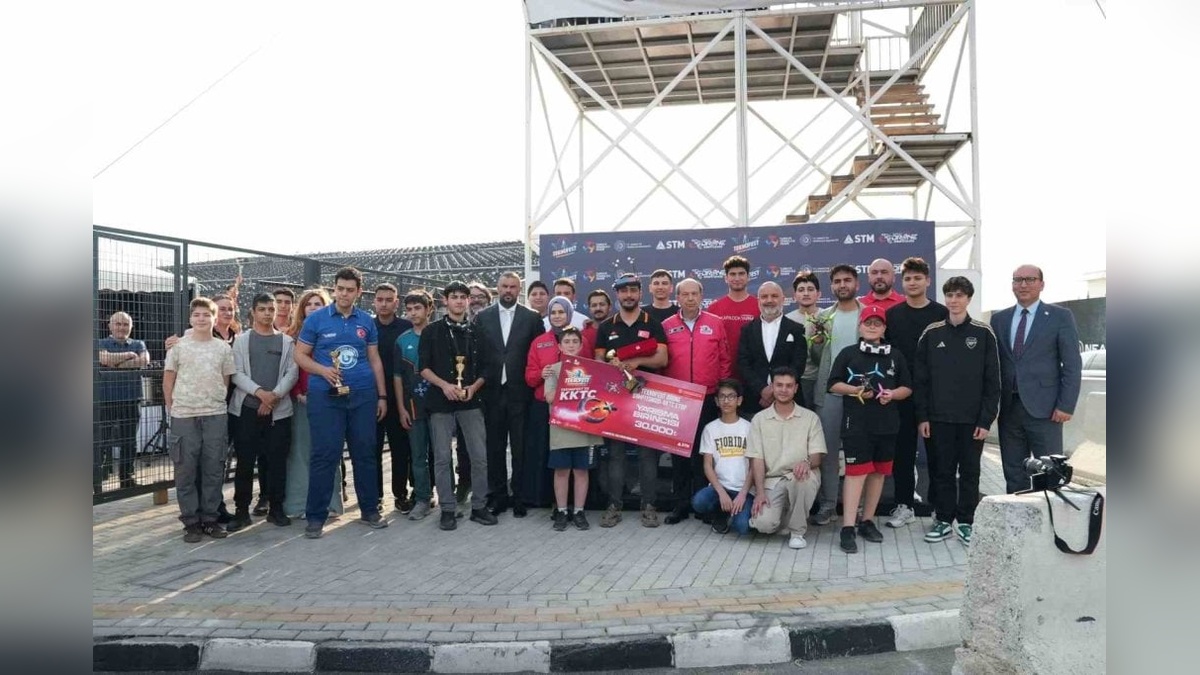 Samsun Büyükşehir Belediyesi Drone Takımları Teknofest'te Başarılı