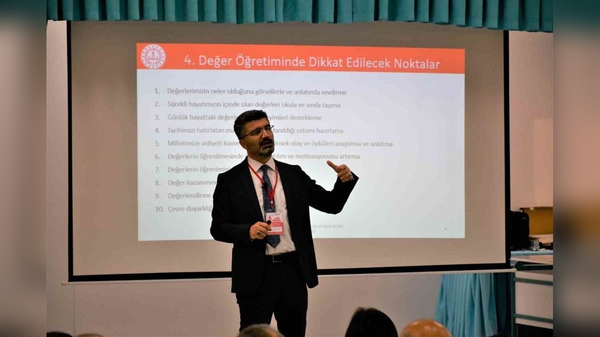 Çorum'da Yeni Eğitim Yaklaşımı Tanıtıldı