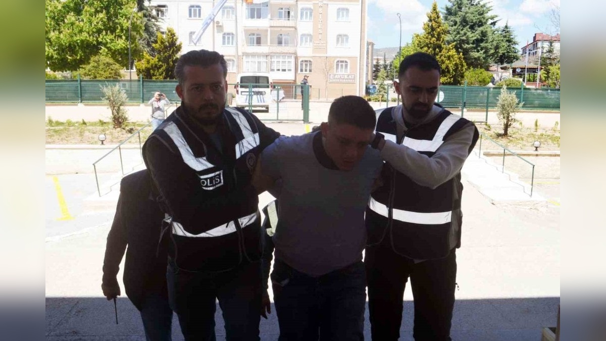 Amasya'da Anne, Alkollü Oğlu Tarafından Bıçaklanarak Öldürüldü