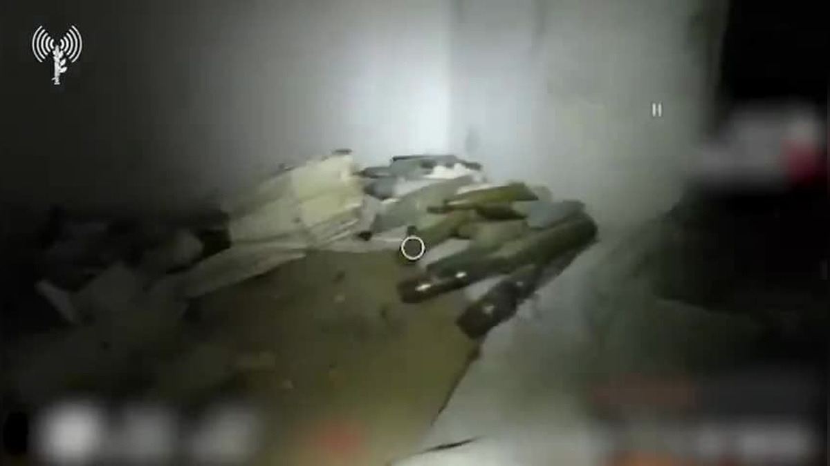 İsrail, Şeyh Dağı'ndaki Eski Suriye Rejim Karargahını İmha Ettiğini Açıkladı