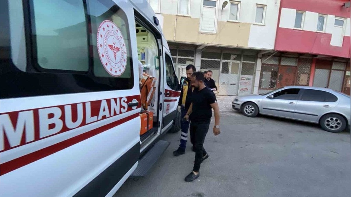 Aksaray'da Oto Yıkama Dükkanına Saldırı: 2 Kuzen Tabancayla Ateş Açıp Esnafı Darp Etti