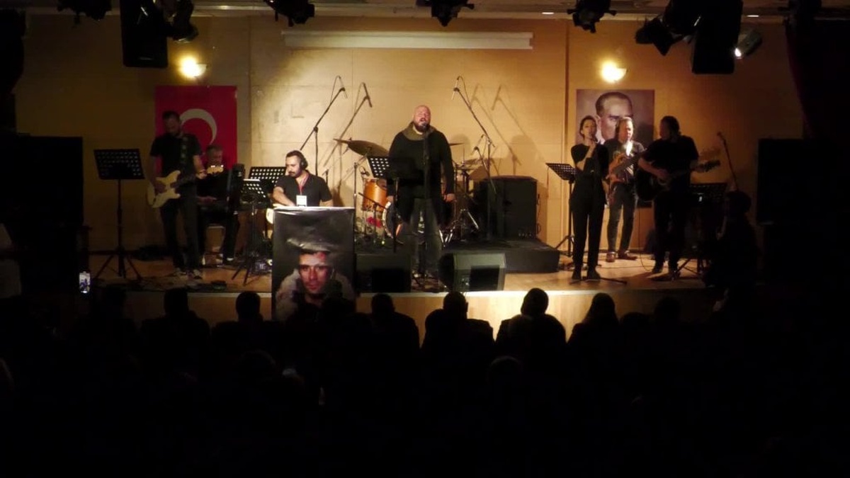 İmamoğlu'nun cezaevinde olması siyasi: 'Deniz Gezmiş'in idamı gibi'