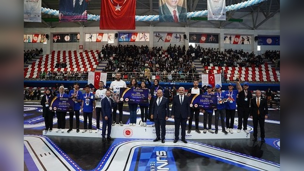 Ağrı'nın Zirvesinde Teknoloji Yarışması finali 15 Mayıs'ta