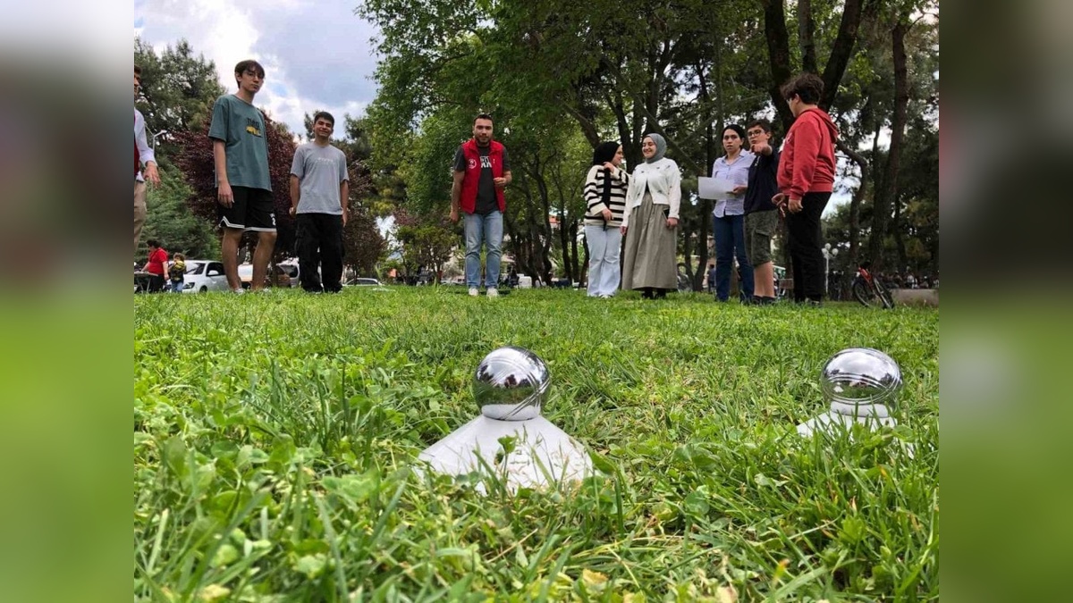 Menteşe'de gençler bocce sporuyla buluştu