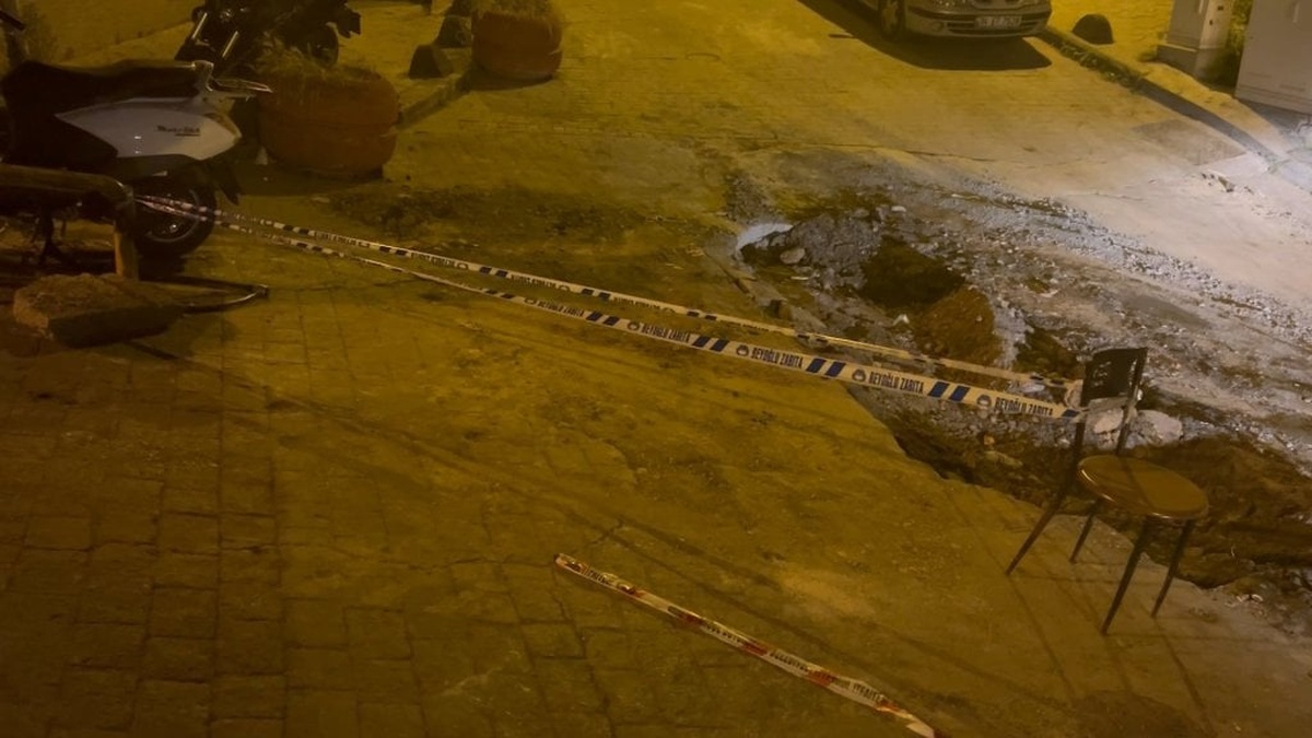 Beyoğlu'nda kazı çalışması sonrası kombide patlama