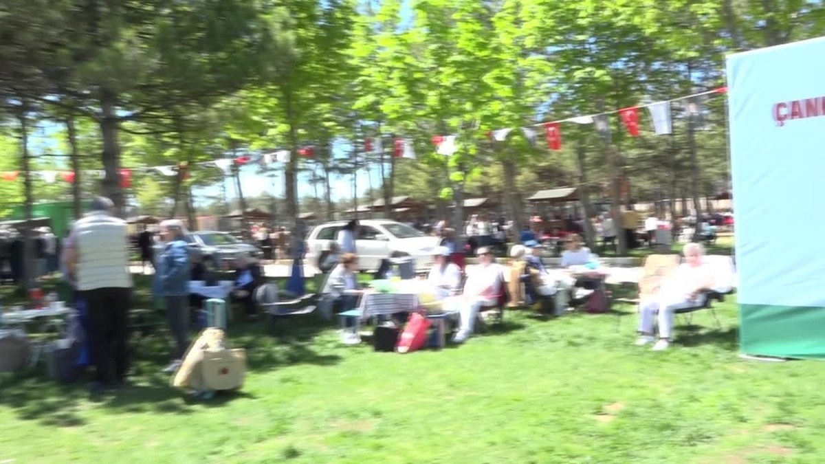 Çankaya Belediyesi, Hıdırellez'i Ahlatlıbel'de piknikle kutladı