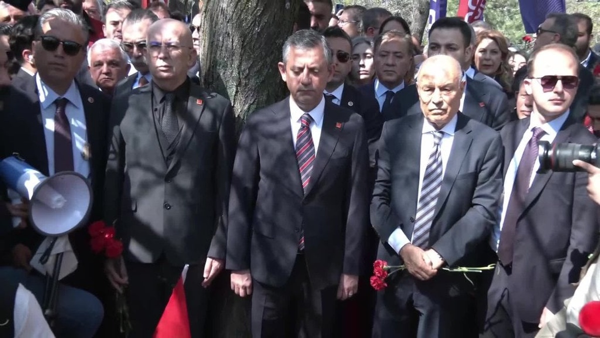 Özel, Gezmiş'in mezarı başında konuştu: 'Filistin meselesi bize miras'