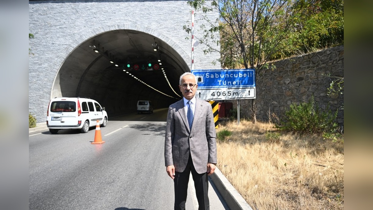 Ulaştırma Bakanı Uraloğlu: 23 yılda 790 kilometre yeni tünel inşa ettik