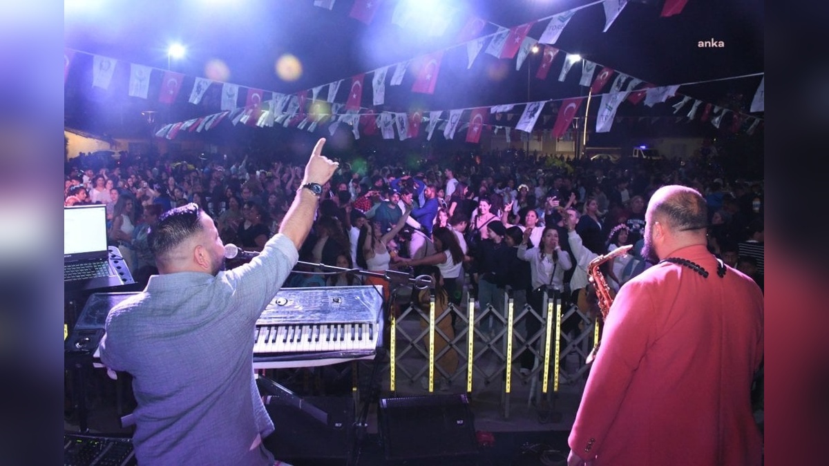 Torbalı'da Hıdırellez şenliği renkli görüntülere sahne oldu