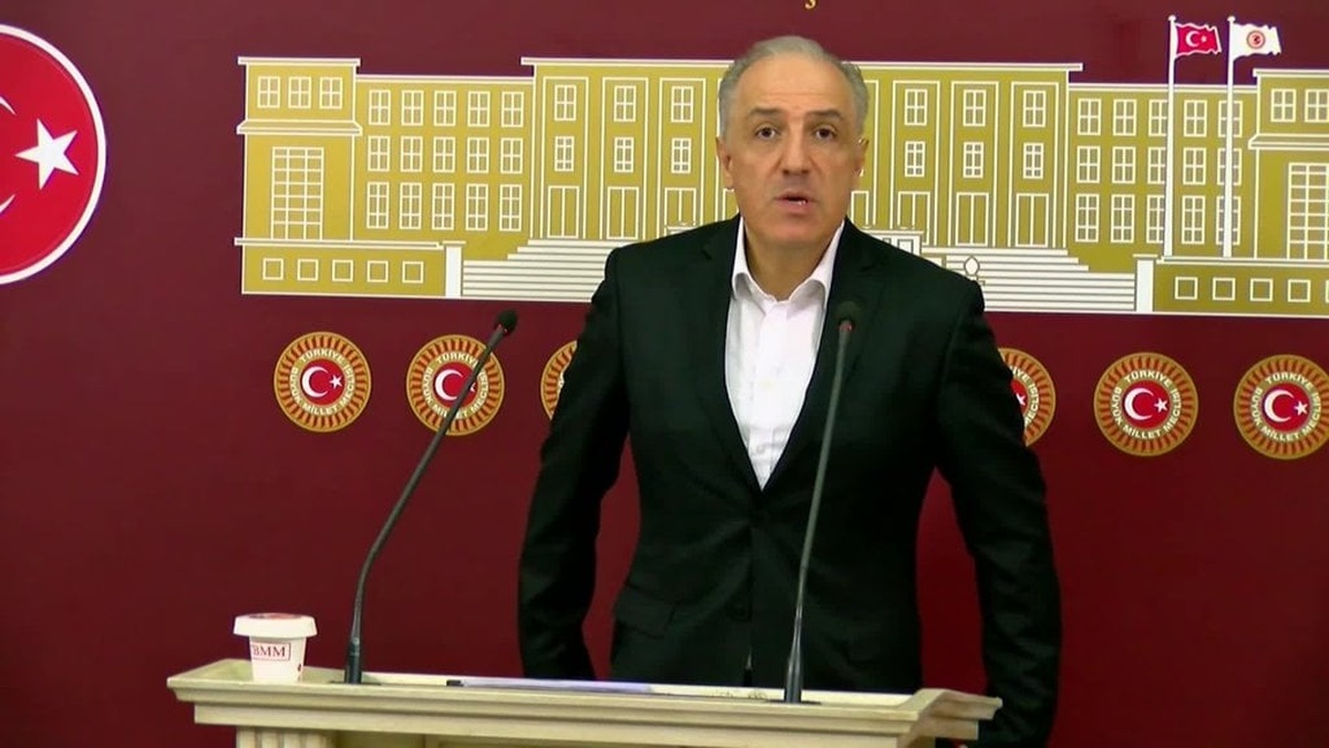 Yeneroğlu'ndan hükümete cezaevi ve yargı paketleri eleştirisi