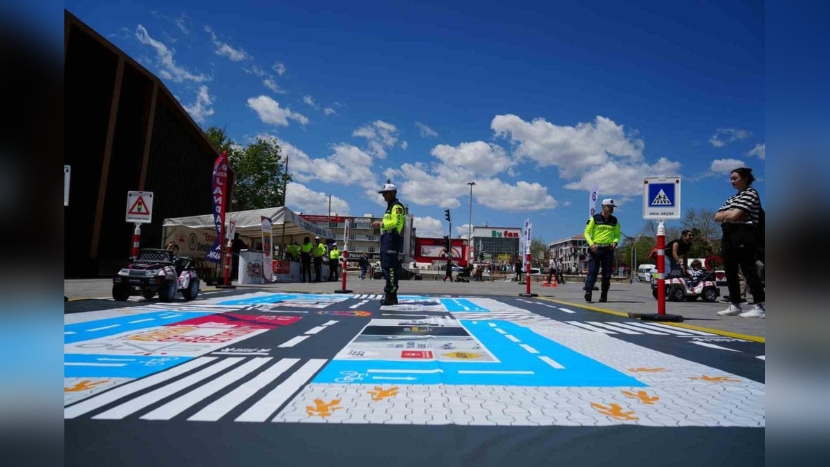 Erzincan'da 'Trafik Haftası' etkinlikleri düzenlendi