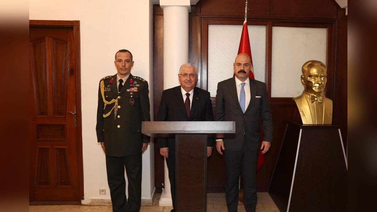 Yaşar Güler Kamerun'da resmi temaslarda bulundu