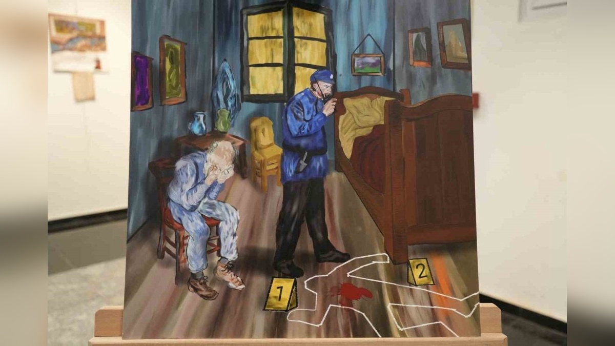 Gümüşhane'de polislerin sanat sergisi açıldı