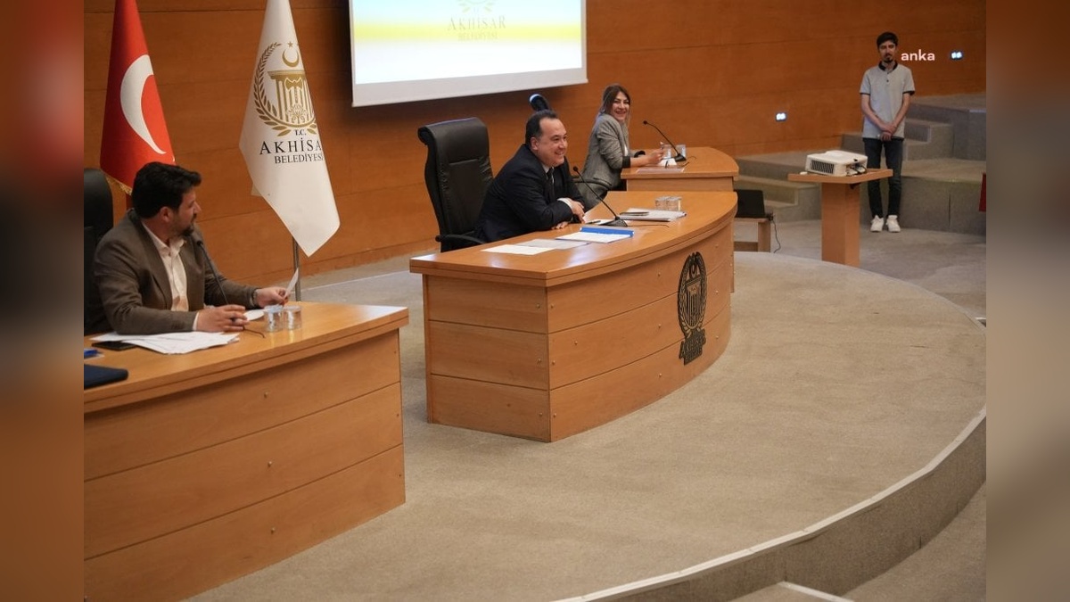 Dutlulu, Özel'e yapılan saldırıyı kınadı: 'Birlik ve beraberlik mesajları vermeliyiz'