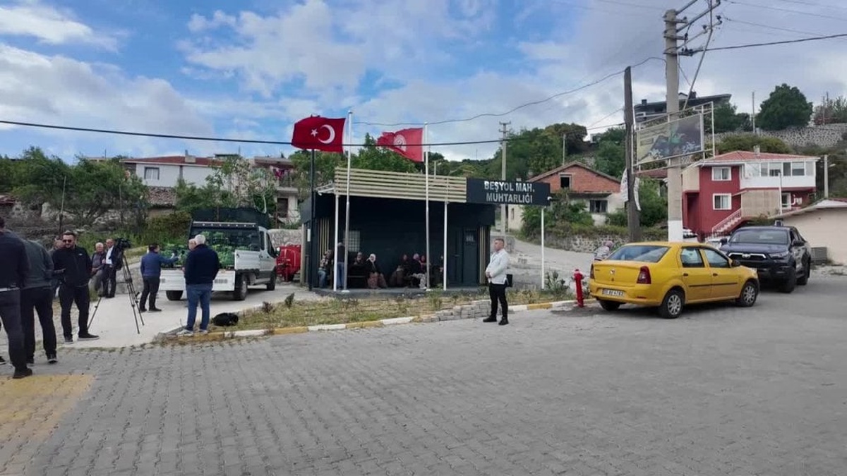 Bornova'da 400 bin yazlık sebze fidesi dağıtımı başladı