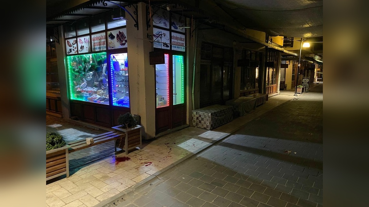 Kula'da bıçaklı kavgada ağır yaralanma